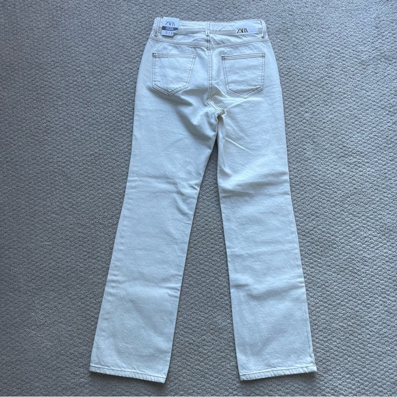 ZARA MID RISE STRAIGHT LONG LENGTH JEANS - Picture 6 of 10